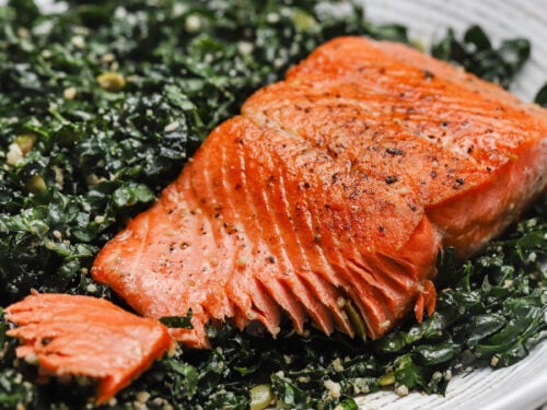 Pan-Seared Salmon with Kale and Apple Salad: Your Go-To Healthy Weeknight Win